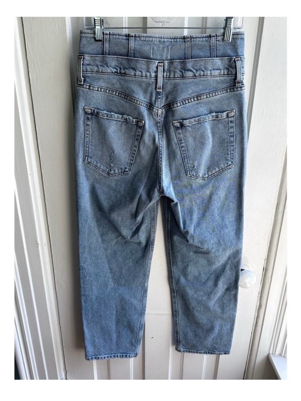 Citizens of Humanity Size 28 High Rise Slim Straight Jeans Light Wash Distressed